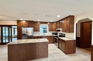 2503 Woodhaven Ct, Orlando, FL 32818 - Photo 11