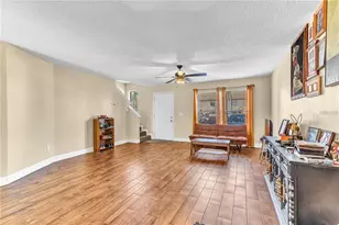 1631 Little Falls Cir, Orlando, FL 32807 - Photo 13