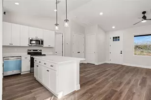 3021 W Kenosha Rd, Avon Park, FL 33825 - Photo 45