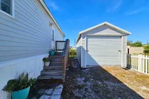 1824 Riverside Dr, Moore Haven, FL 33471 - Photo 17