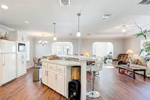 1824 Riverside Dr, Moore Haven, FL 33471 - Photo 17