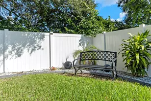 689 Ogelthorpe Dr, Davenport, FL 33897 - Photo 35