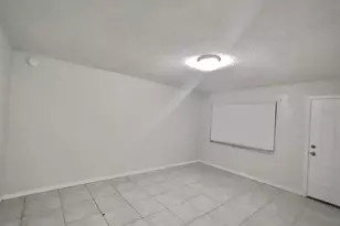 1704 Birchwood Cir, Leesburg, FL 34748 - Photo 3