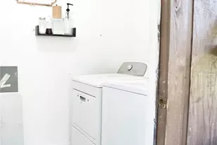 360 Cocoa Ct, Kissimmee, FL 34758 - Photo 11