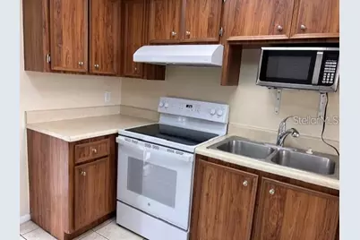 40 E Country Cove Way, Kissimmee, FL 34743 - Photo 9