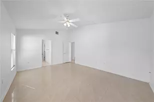 2708 Kayak Ct, Saint Cloud, FL 34772 - Photo 11