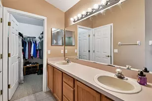 4215 Settlers Ct, Saint Cloud, FL 34772 - Photo 35