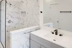 2421 Queenswood Cir, Kissimmee, FL 34743 - Photo 19