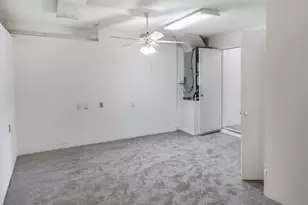 2421 Queenswood Cir, Kissimmee, FL 34743 - Photo 25