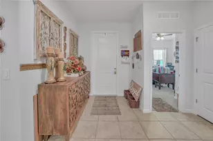 289 Siesta Vista Ct, Davenport, FL 33896 - Photo 9