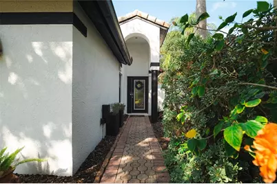 5806 Cay Cove Court, Tampa, FL 33615 - Photo 7