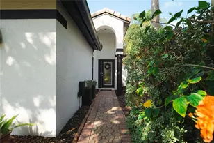 5806 Cay Cove Ct, Tampa, FL 33615 - Photo 7