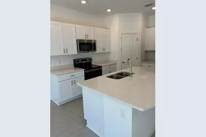 4901 Revolutionary Way, Saint Cloud, FL 34769 - Photo 3