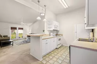 185 Pearl Lake Causeway, Altamonte Springs, FL 32714 - Photo 9