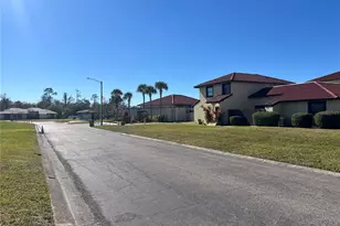 437 Hunter Cir, Kissimmee, FL 34758 - Photo 33