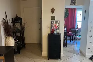 437 Hunter Cir, Kissimmee, FL 34758 - Photo 13