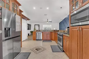 11613 Ashridge Pl, Orlando, FL 32824 - Photo 9