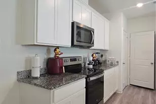 1340 Mirabella Cir, Davenport, FL 33897 - Photo 51
