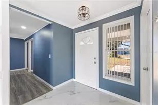 2737 Foxwood Ct, Orlando, FL 32818 - Photo 3