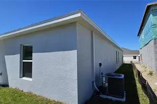 1760 White Water Ct, Davenport, FL 33837 - Photo 3