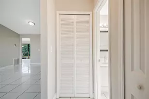 117 Pansy Ct, Kissimmee, FL 34743 - Photo 11