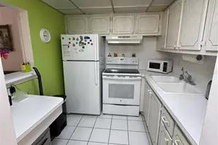 349 Camden O, West Palm Beach, FL 33417 - Photo 9