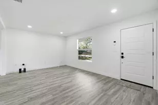 2415 Sutton Rd, Lakeland, FL 33810 - Photo 5