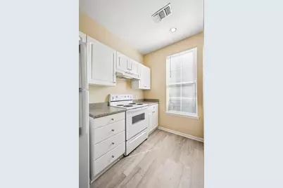 860 N Orange Avenue #219, Orlando, FL 32801 - Photo 9