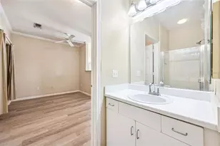 860 N Orange Ave, Orlando, FL 32801 - Photo 17