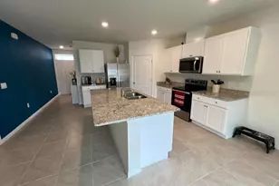 2131 Doe Run Dr, Davenport, FL 33837 - Photo 5