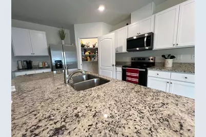 2131 Doe Run Drive, Davenport, FL 33837 - Photo 9