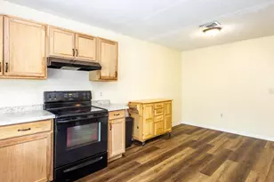 549 Hunter Cir, Kissimmee, FL 34758 - Photo 5