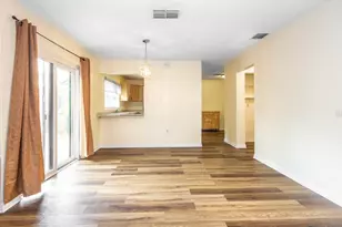 549 Hunter Cir, Kissimmee, FL 34758 - Photo 3