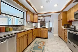 209 1st St, Tavares, FL 32778 - Photo 5