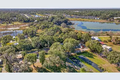 318 W Palmetto Avenue, Deland, FL 32720 - Photo 13