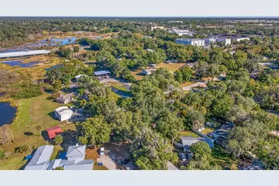 318 W Palmetto Avenue, Deland, FL 32720 - Photo 17