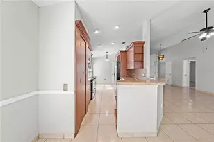 8332 Southern Forest Dr, Orlando, FL 32829 - Photo 11