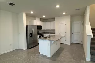 371 Preston Cv Dr, Saint Cloud, FL 34771 - Photo 13