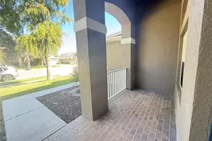 6817 Cromwell Garden Dr, Apollo Beach, FL 33572 - Photo 3