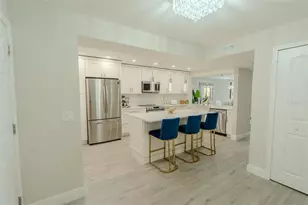 126 1st St E, Tierra Verde, FL 33715 - Photo 7