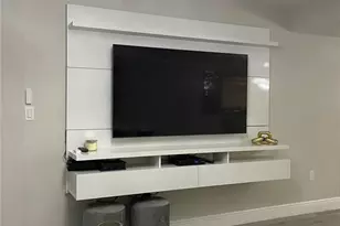 126 1st St E, Tierra Verde, FL 33715 - Photo 11