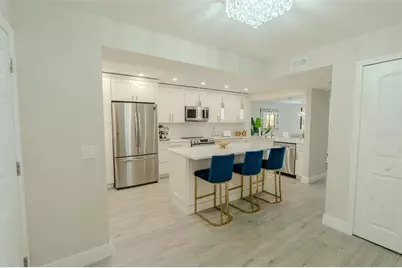 126 1st Street E #210, Tierra Verde, FL 33715 - Photo 5