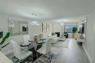126 1st St E, Tierra Verde, FL 33715 - Photo 13