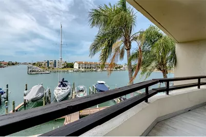 126 1st Street E #210, Tierra Verde, FL 33715 - Photo 3