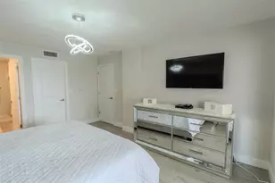 126 1st St E, Tierra Verde, FL 33715 - Photo 31