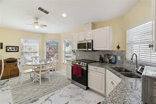 432 Grand Canal Dr, Kissimmee, FL 34759 - Photo 11