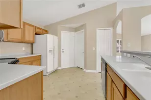 11030 Rouse Run Cir, Orlando, FL 32817 - Photo 11