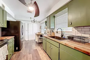 762 Barbara St, Palm Harbor, FL 34684 - Photo 9