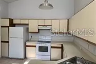 31 Lakepointe Cir, Kissimmee, FL 34743 - Photo 9