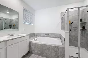 176 Bogey Dr, Davenport, FL 33896 - Photo 17